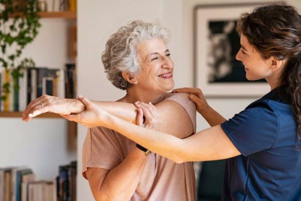  فیزیوتراپی در کاهش دردهای مفصلی و آرتروز