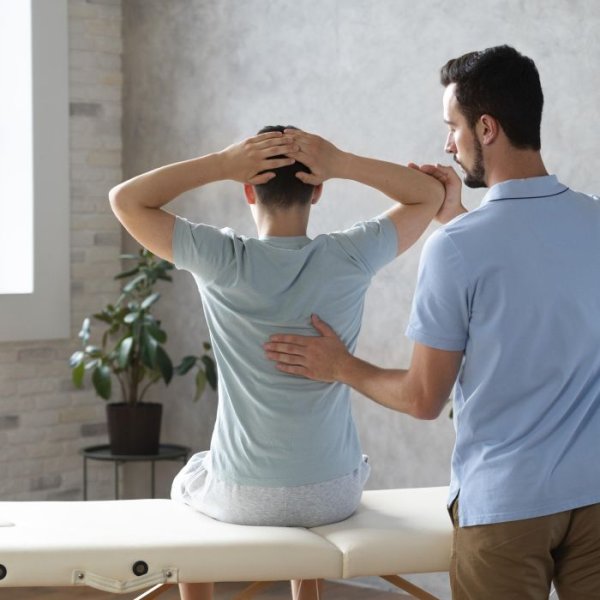  فیزیوتراپی در درمان مشکلات ستون فقرات